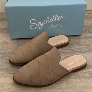NEW Seychelles Survival Mule Grey